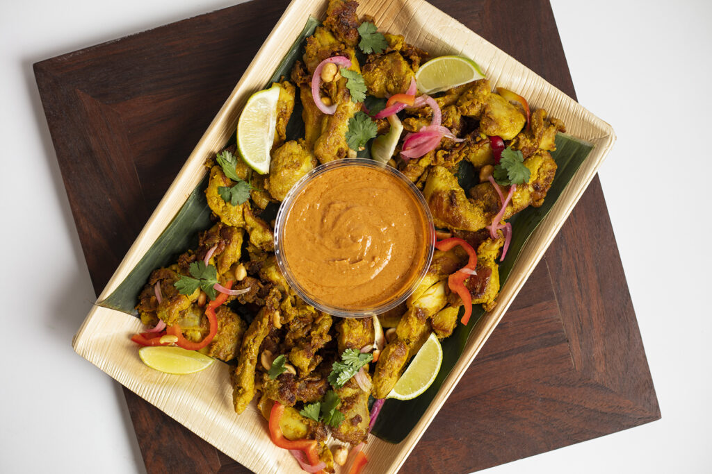 Chicken satay tray with peanut sauce